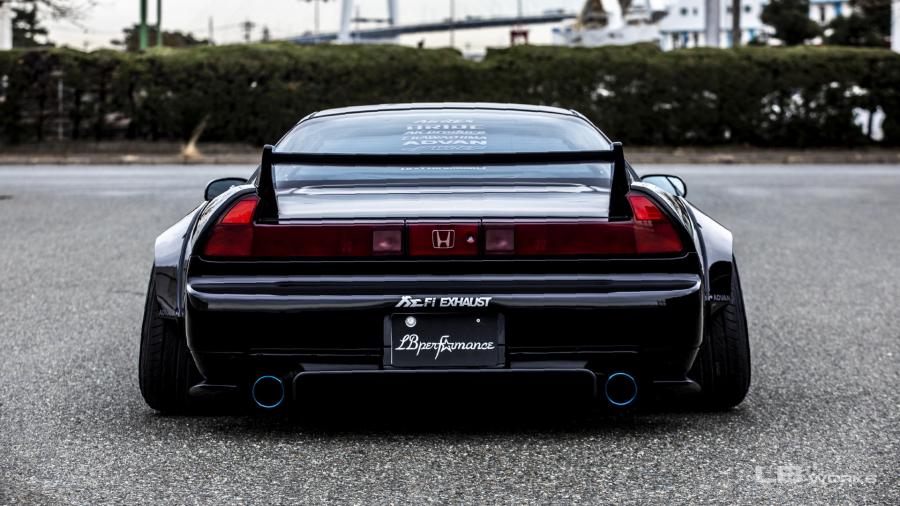  Honda NSX LB-Works by Liberty Walk 2020 года  (фото 4 из 16)